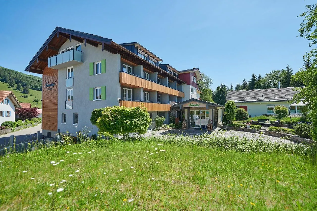 Hotel Kronenhof Oberstaufen 4*,